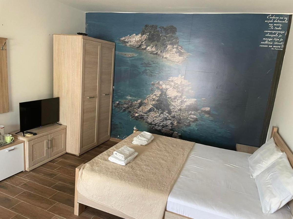 Apartmani Marina Kopitovic Petrovac Eksteriør billede