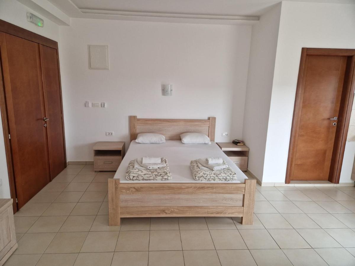 Apartmani Marina Kopitovic Petrovac Eksteriør billede