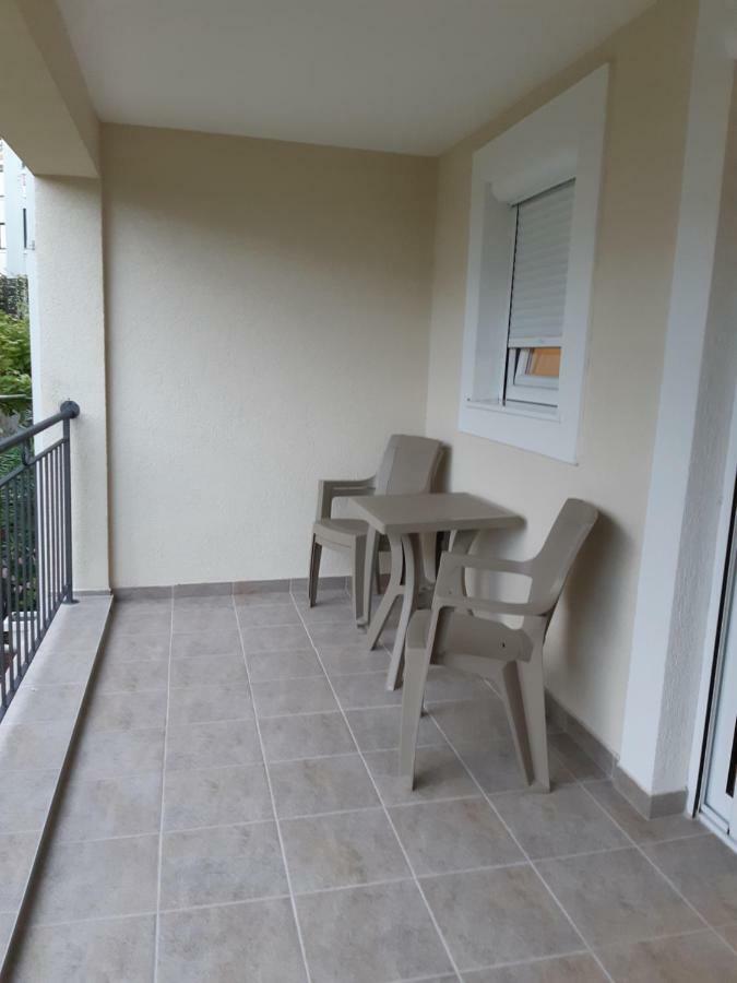 Apartmani Marina Kopitovic Petrovac Eksteriør billede