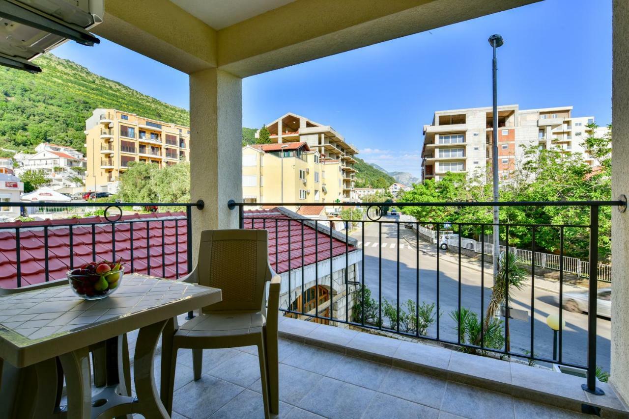 Apartmani Marina Kopitovic Petrovac Eksteriør billede