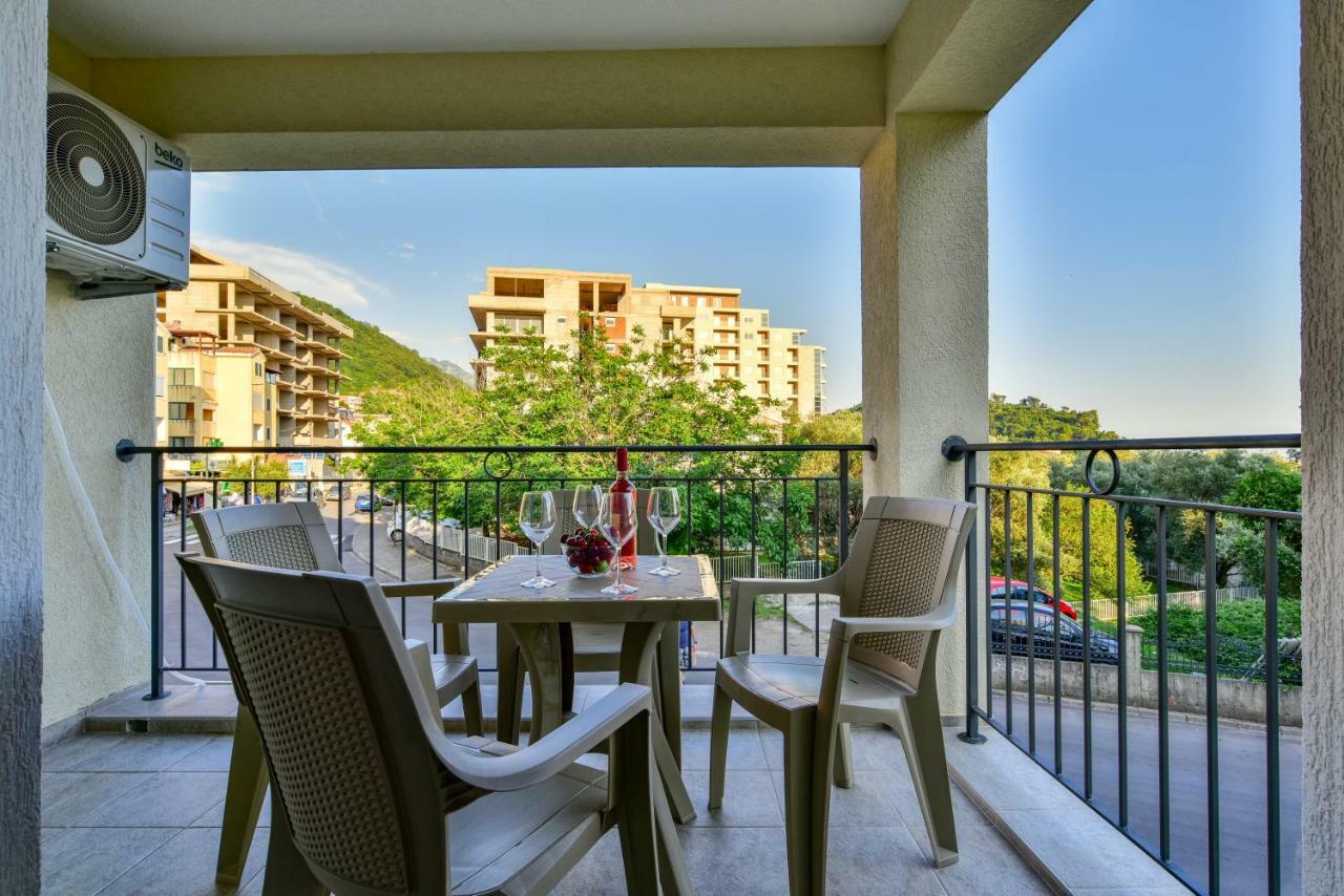Apartmani Marina Kopitovic Petrovac Eksteriør billede