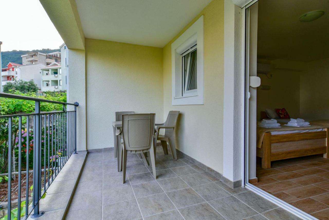 Apartmani Marina Kopitovic Petrovac Eksteriør billede